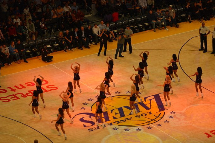 展厅海报设计_形象展厅海报设计制作